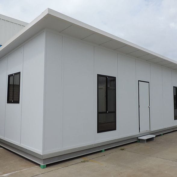 Sandwich panel cabin exterior